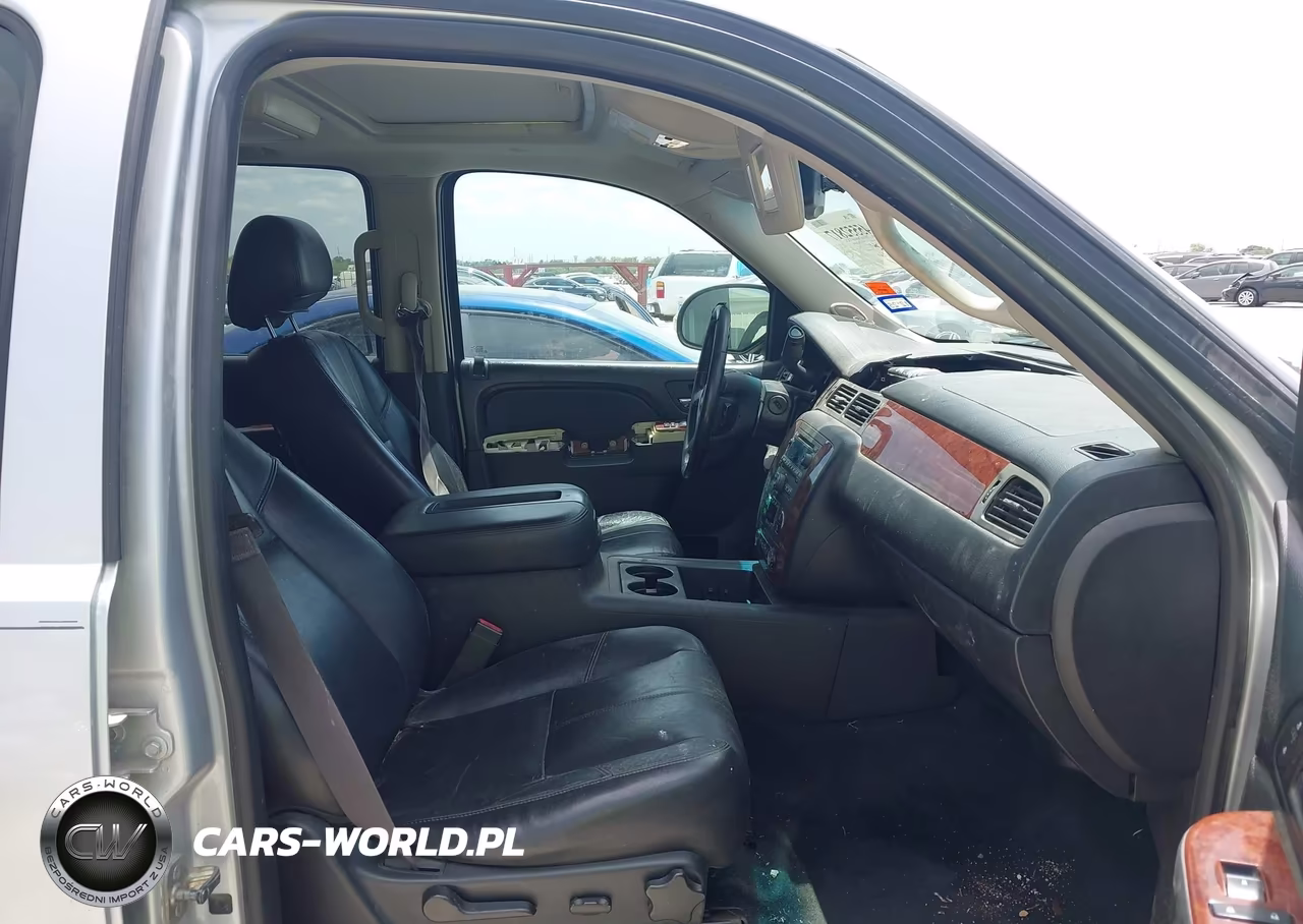 2014 Chevrolet Suburban 1500 Lt VIN:1GNSCJE05ER123205 - 5