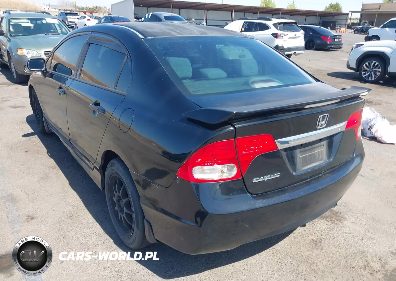 2010 Honda Civic Lx VIN:2HGFA1F58AH584307 - 3