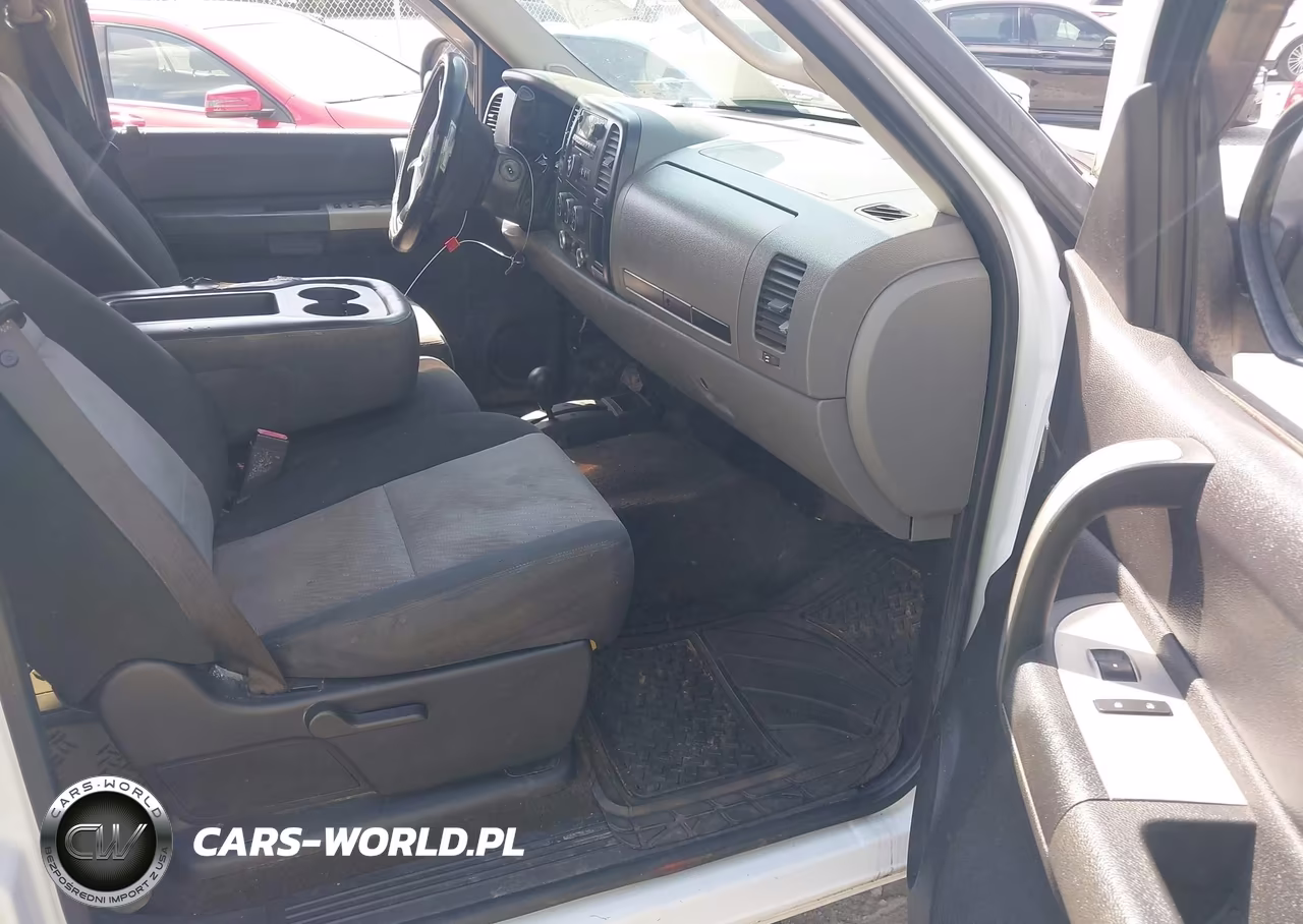2008 Chevrolet Silverado 1500 Ls VIN:2GCEK13C181158956 - 5