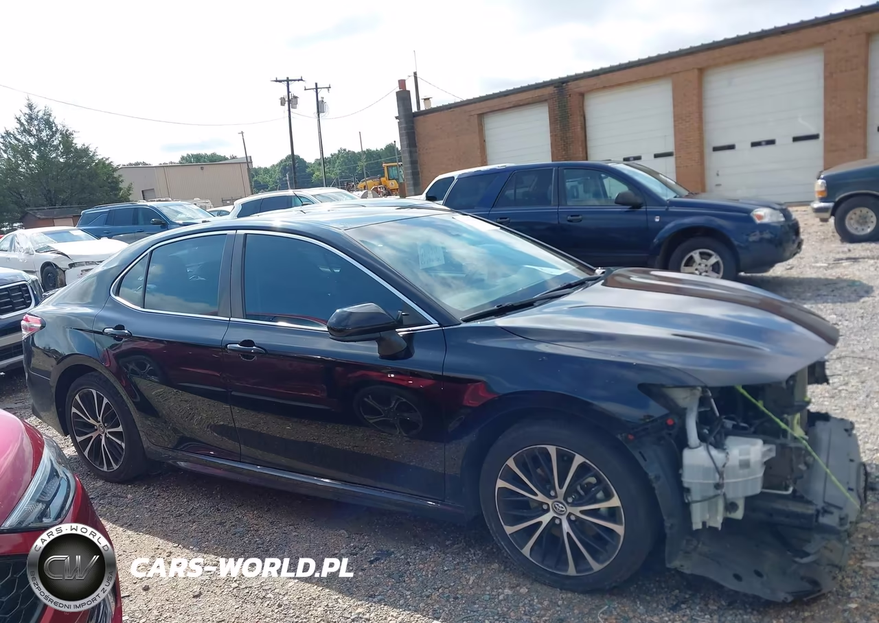 2020 Toyota Camry Se VIN:4T1G11AK6LU867932 - 13