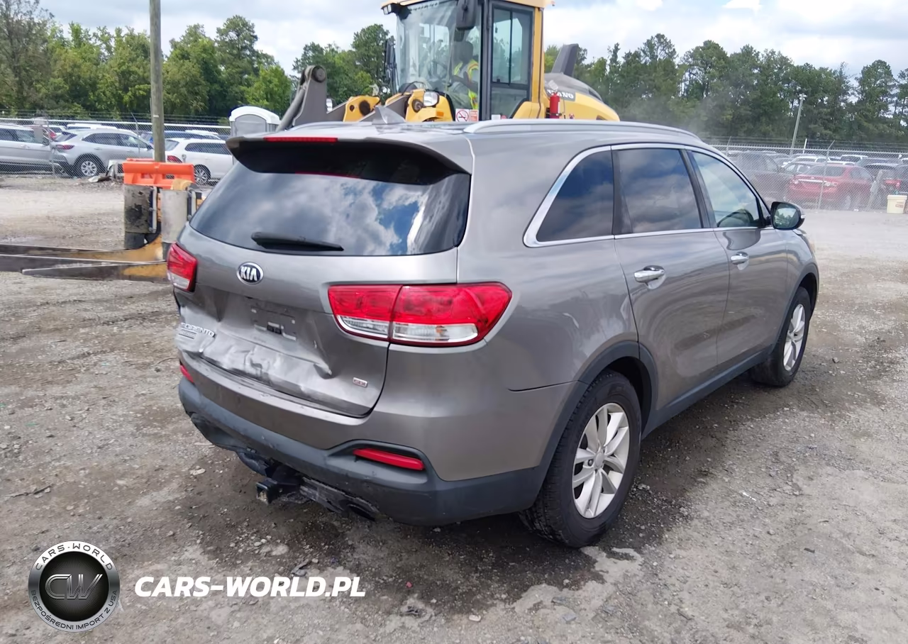 2018 Kia Sorento 2.4L Lx VIN:5XYPG4A32JG403872 - 4