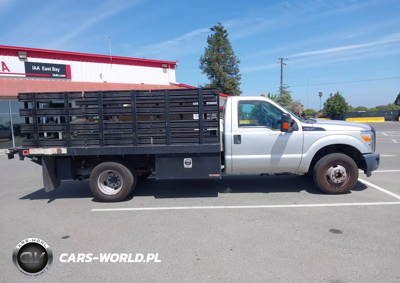 2016 Ford F-350 Chassis Xl-Xlt VIN:1FDRF3G62GED31222 - 14