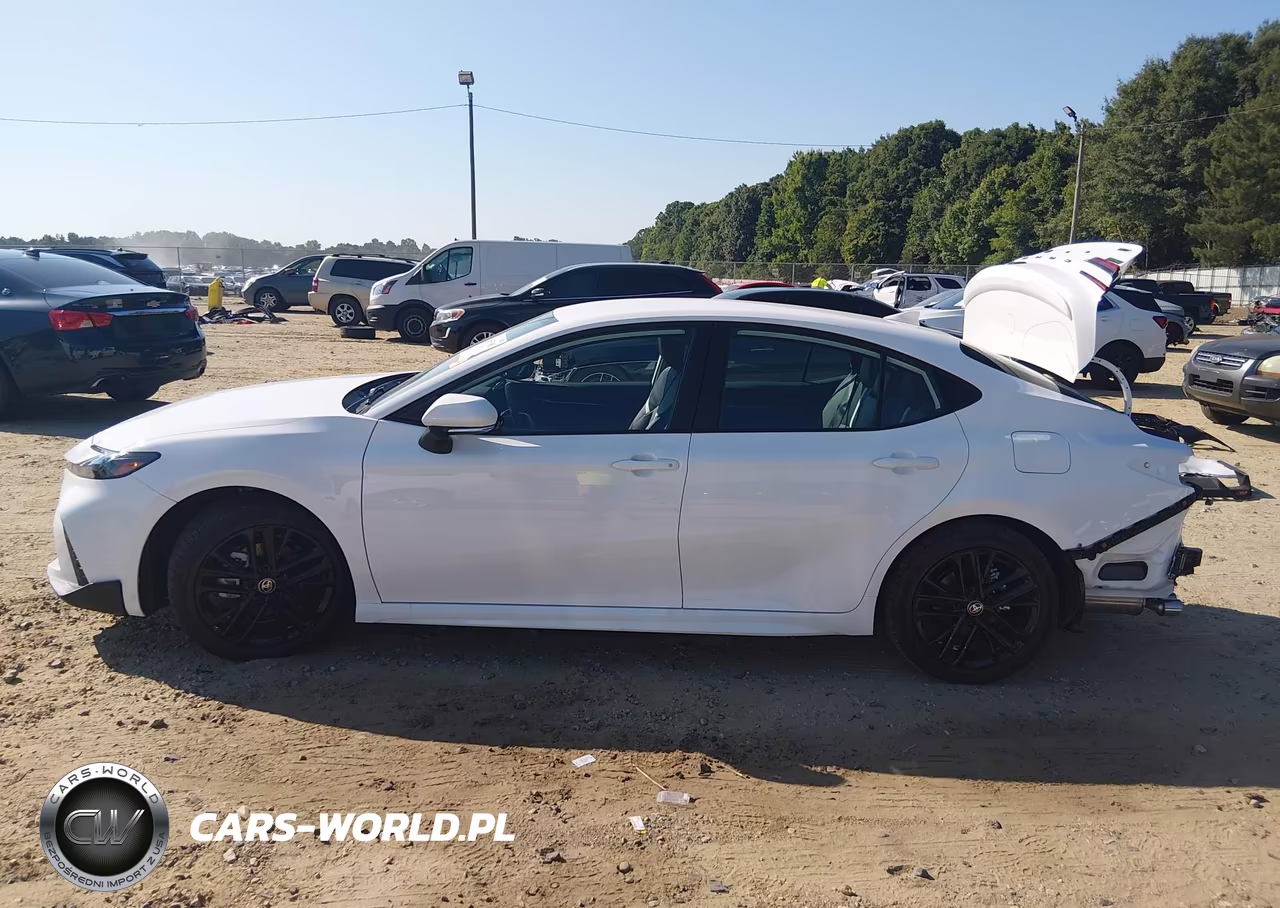 2026 Toyota Camry Se VIN:4T1DAACKXTU751892 - 15