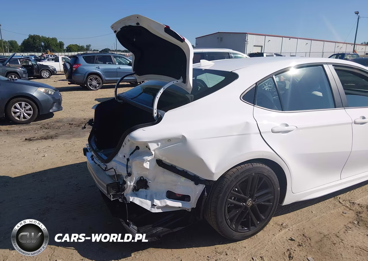 2026 Toyota Camry Se VIN:4T1DAACKXTU751892 - 6