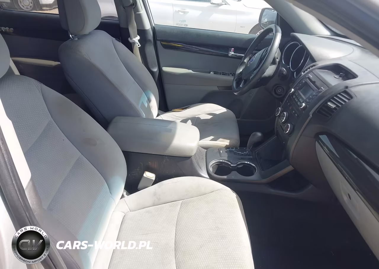 2011 Kia Sorento Lx VIN:5XYKT4A13BG049110 - 5
