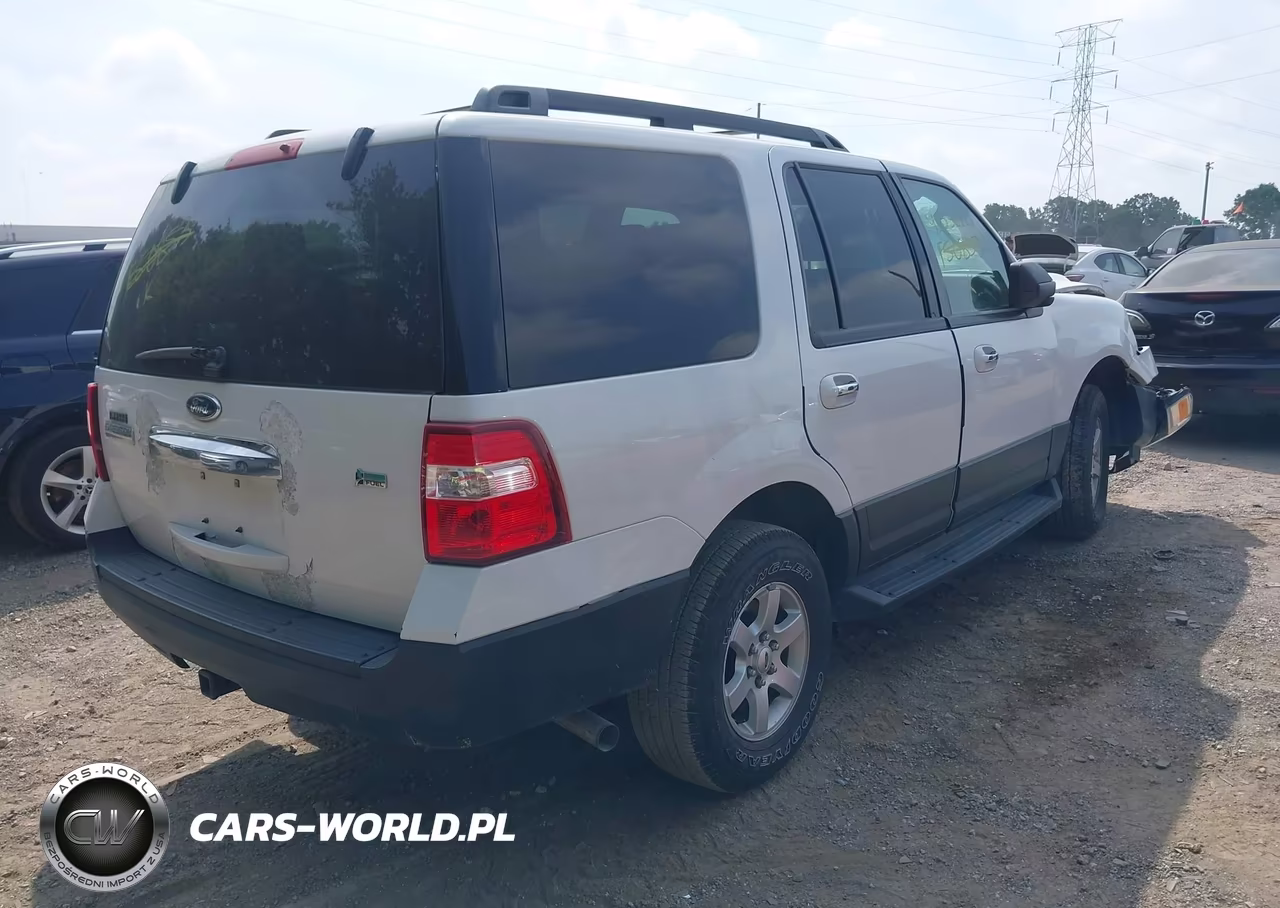 2011 Ford Expedition Xl VIN:1FMJU1G54BEF50853 - 4