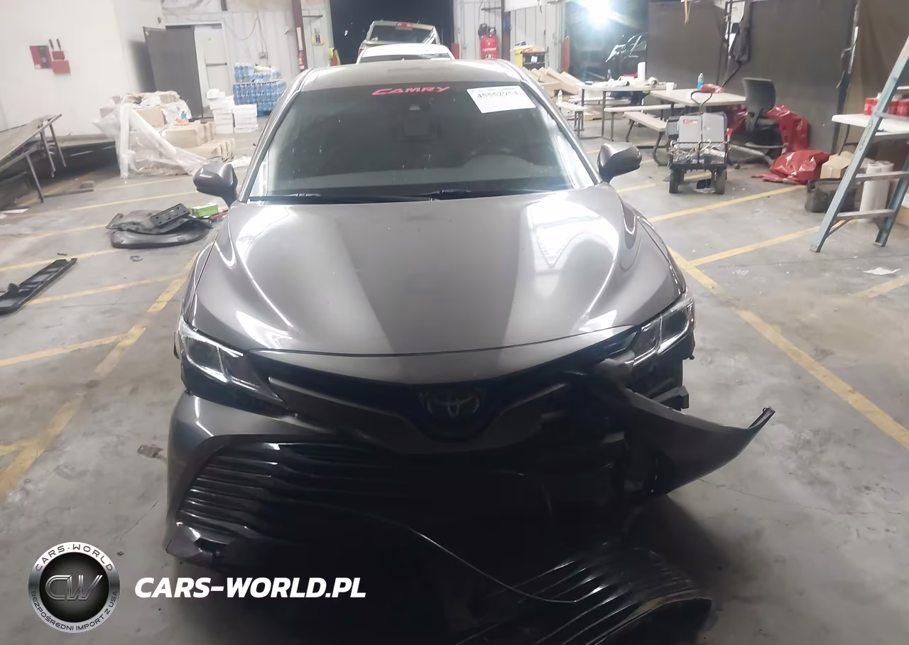 2020 Toyota Camry Le VIN:4T1C11AK1LU897998 - 12