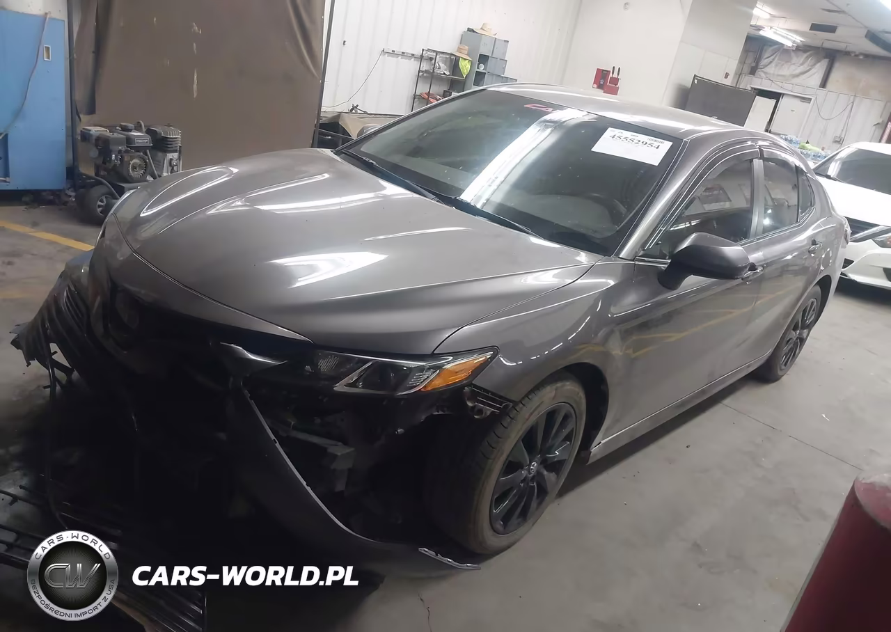 2020 Toyota Camry Le VIN:4T1C11AK1LU897998 - 2