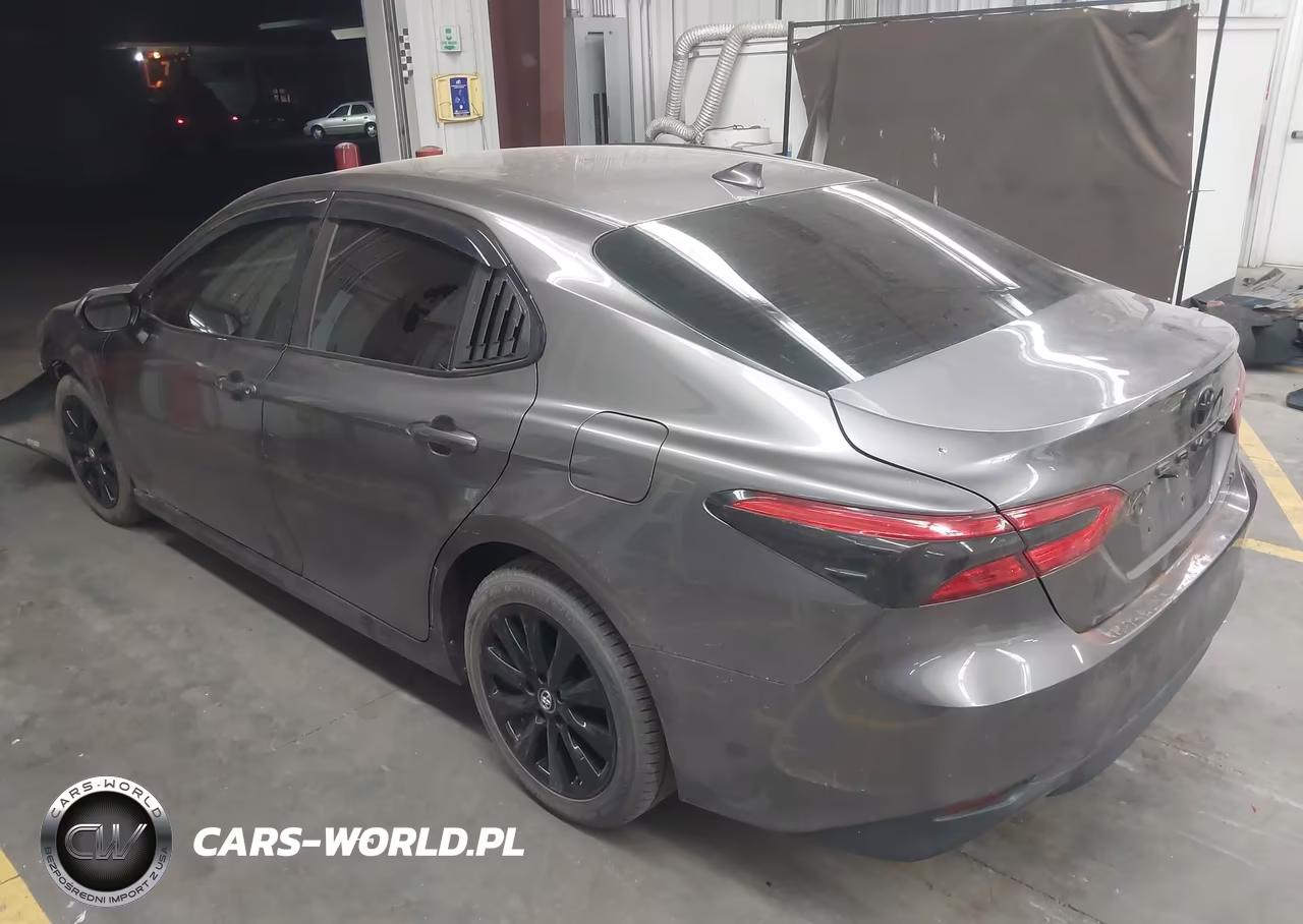 2020 Toyota Camry Le VIN:4T1C11AK1LU897998 - 3