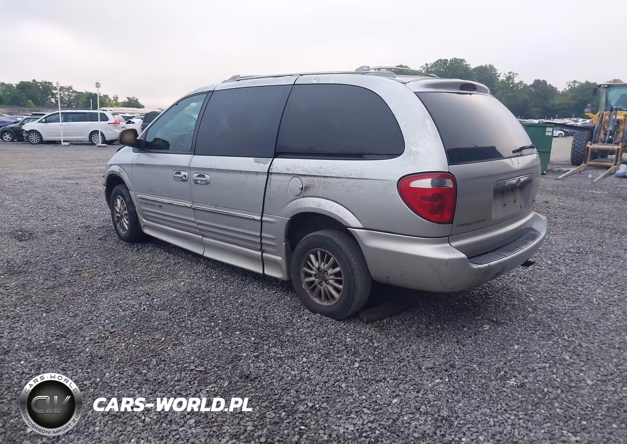 2001 Chrysler Town & Country Limited VIN:2C8GP64L31R376313 - 3