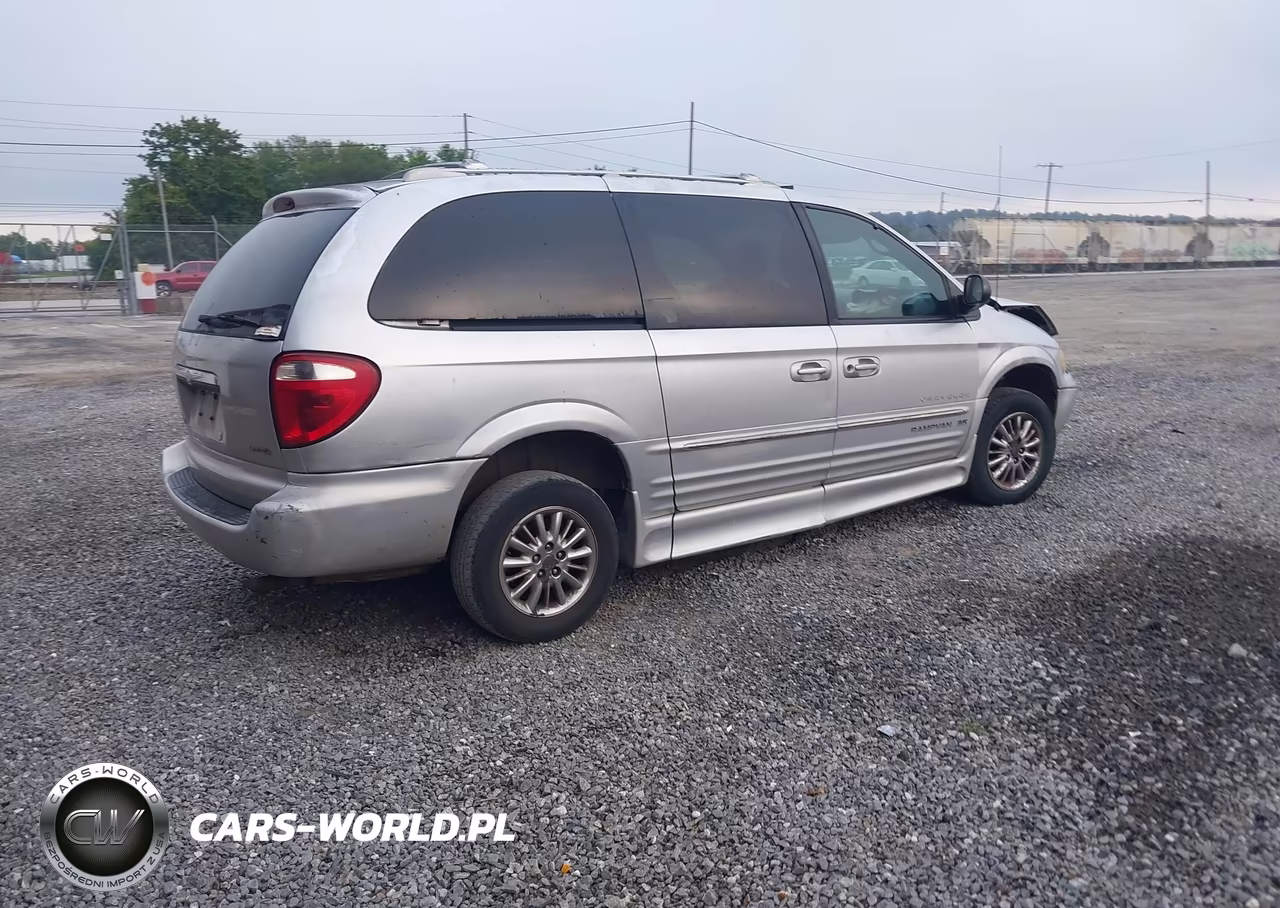 2001 Chrysler Town & Country Limited VIN:2C8GP64L31R376313 - 4