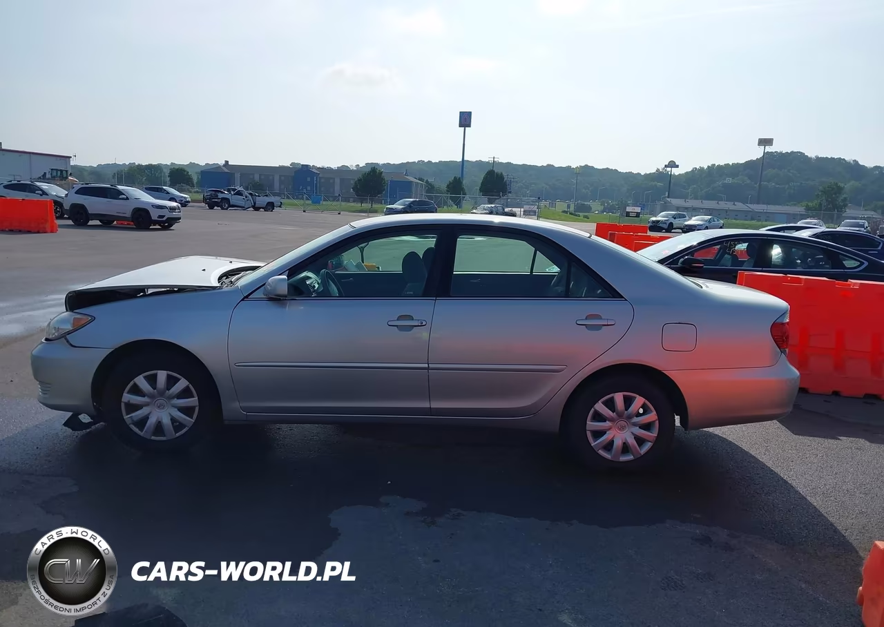 2005 Toyota Camry Le VIN:4T1BE30K55U416862 - 14