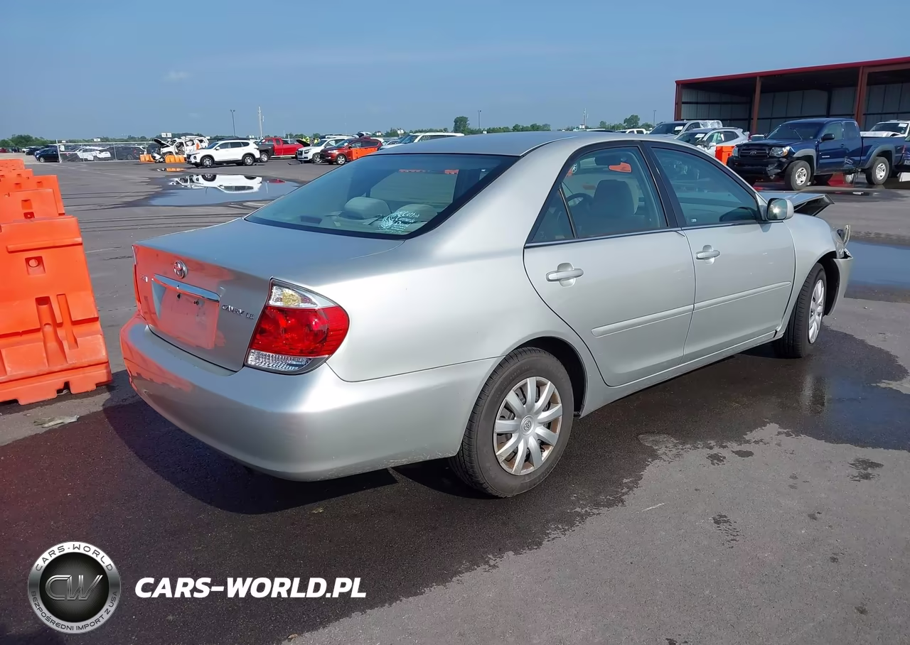 2005 Toyota Camry Le VIN:4T1BE30K55U416862 - 4