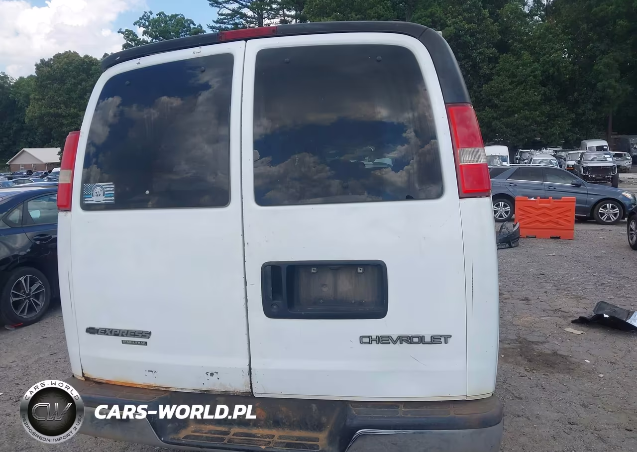 2005 Chevrolet Express Passenger VIN:1GAHG39U751128834 - 16
