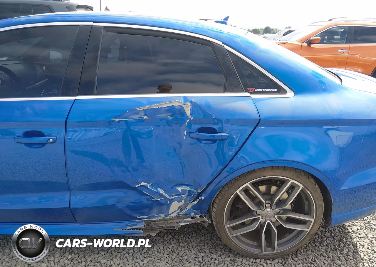 2017 Audi S3 Premium Plus VIN:WAUB1GFFXH1050966 - 6