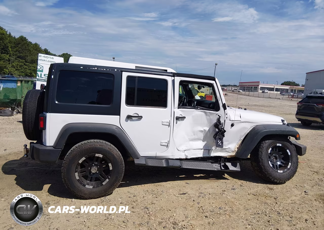 2013 Jeep Wrangler Unlimited Sport VIN:1C4HJWDG3DL542773 - 13