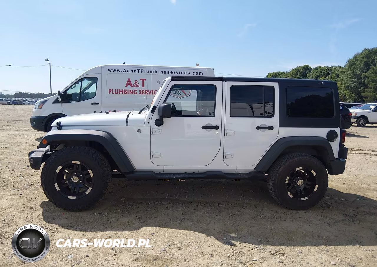 2013 Jeep Wrangler Unlimited Sport VIN:1C4HJWDG3DL542773 - 14