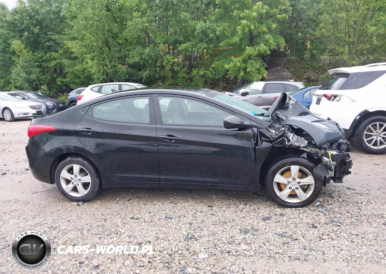 2013 Hyundai Elantra Gls VIN:KMHDH4AE2DU587842 - 13