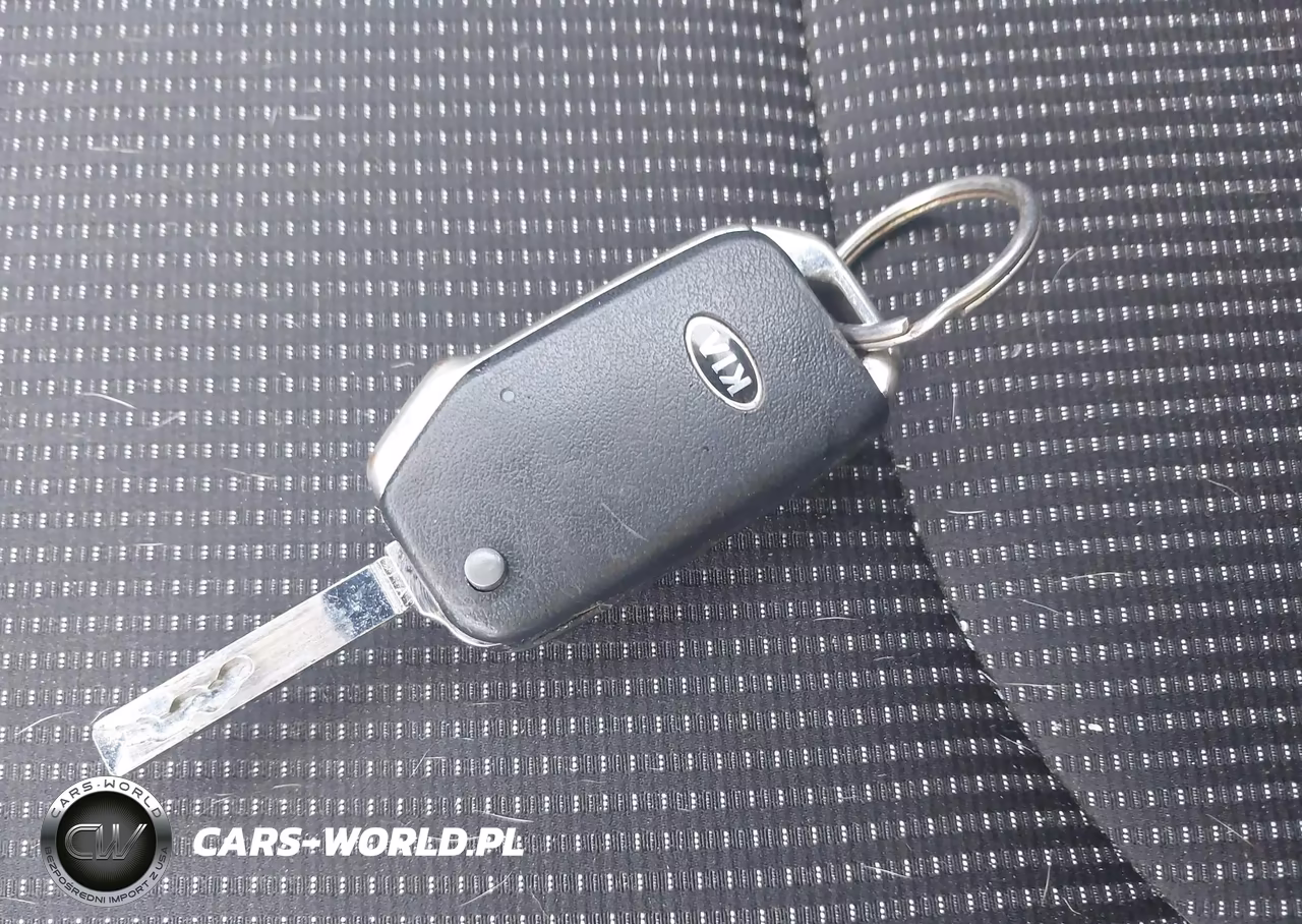 2019 Kia Forte Fe VIN:3KPF24AD4KE046213 - 11