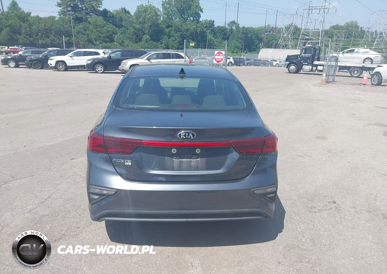 2019 Kia Forte Fe VIN:3KPF24AD4KE046213 - 16