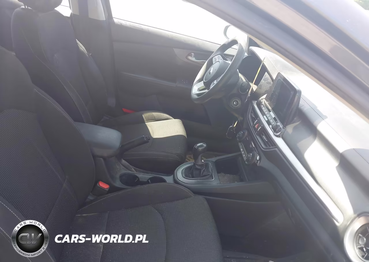 2019 Kia Forte Fe VIN:3KPF24AD4KE046213 - 5