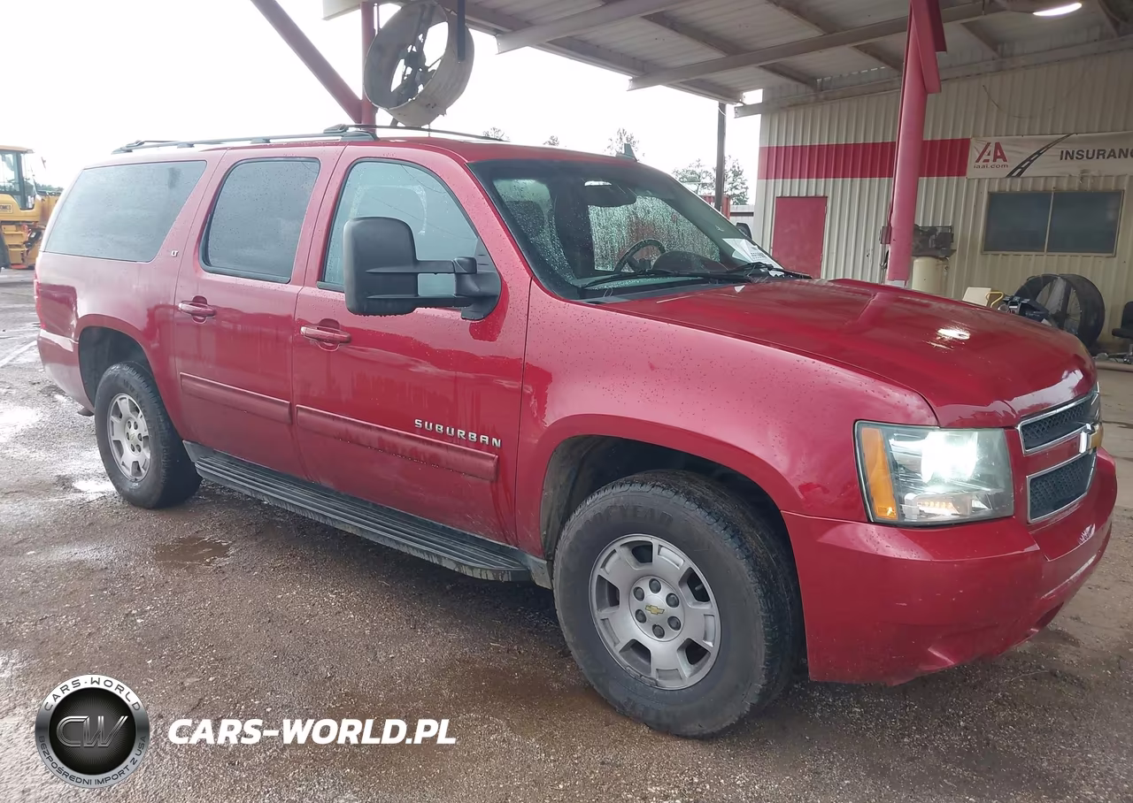 2014 Chevrolet Suburban Lt VIN:1GNSKJE70ER226337 - 1