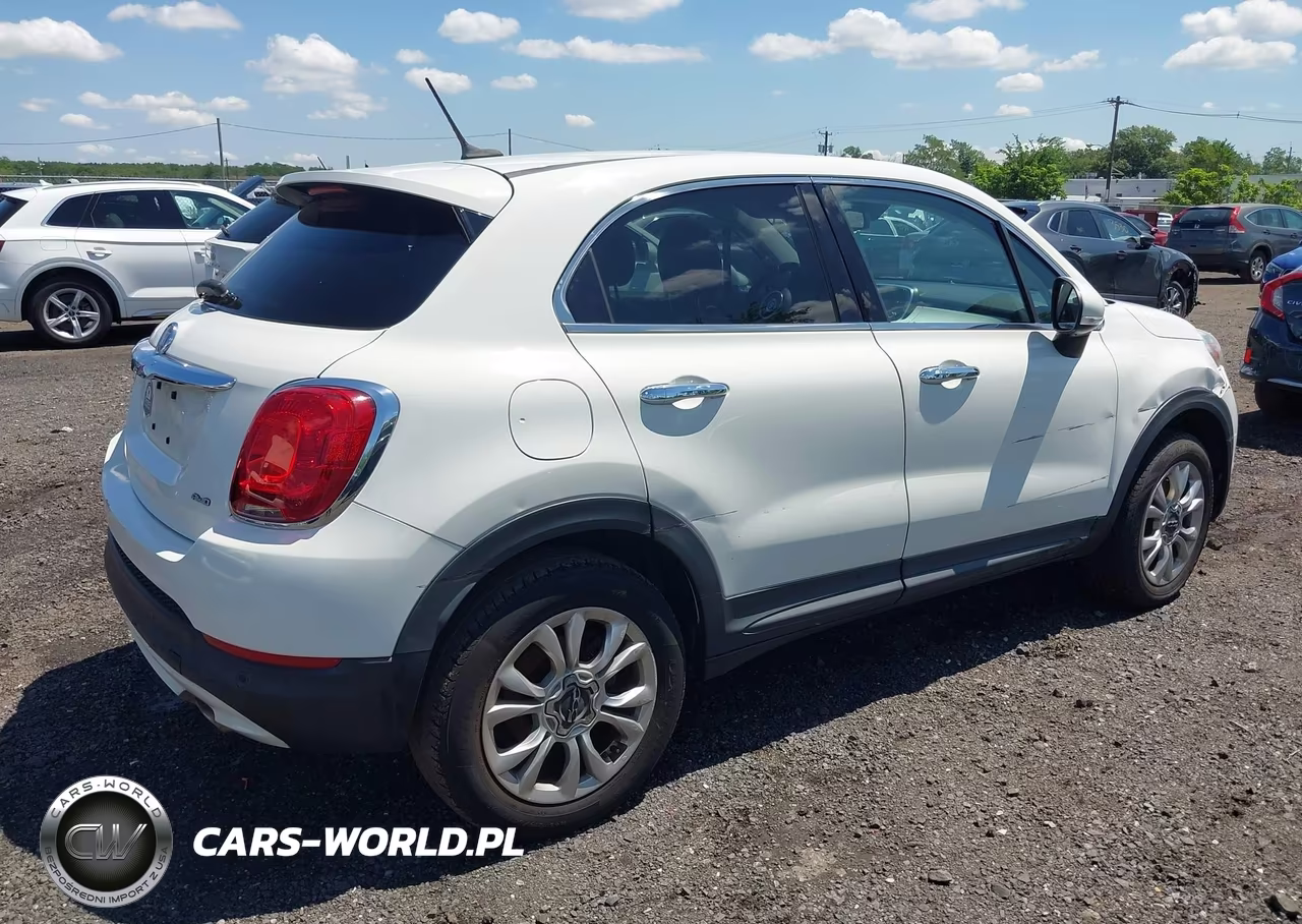 2016 Fiat 500X Lounge VIN:ZFBCFYDT7GP377198 - 4