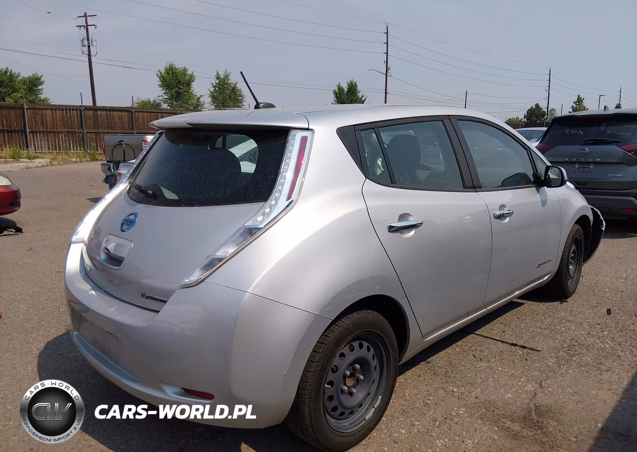 2016 Nissan Leaf S VIN:1N4AZ0CP2GC307395 - 4