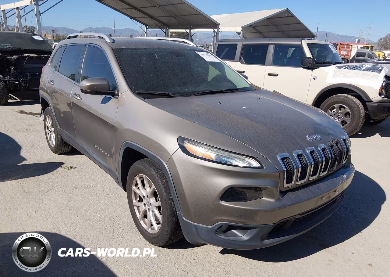 2016 Jeep Cherokee Latitude – zdjęcie 1 z 17