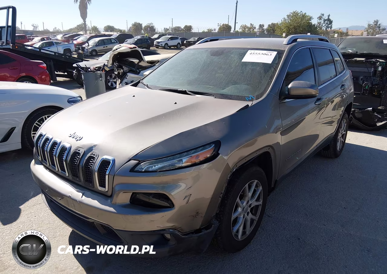 2016 Jeep Cherokee Latitude VIN:1C4PJLCB2GW351753 - 2