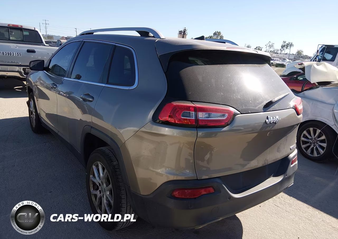 2016 Jeep Cherokee Latitude VIN:1C4PJLCB2GW351753 - 3