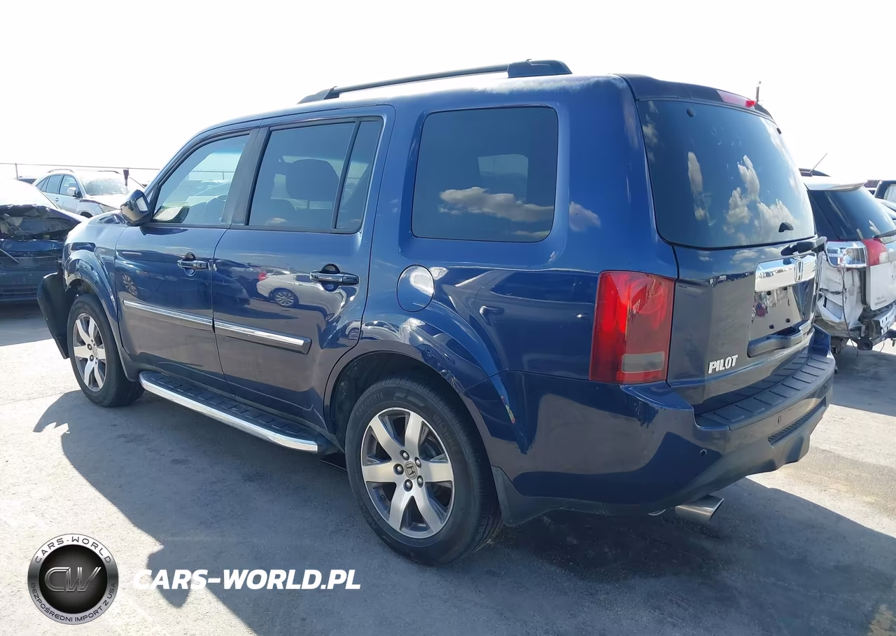 2013 Honda Pilot Touring VIN:5FNYF3H97DB028133 - 3