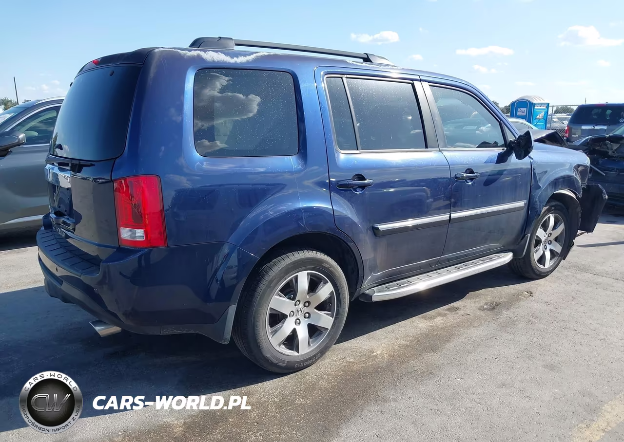2013 Honda Pilot Touring VIN:5FNYF3H97DB028133 - 4
