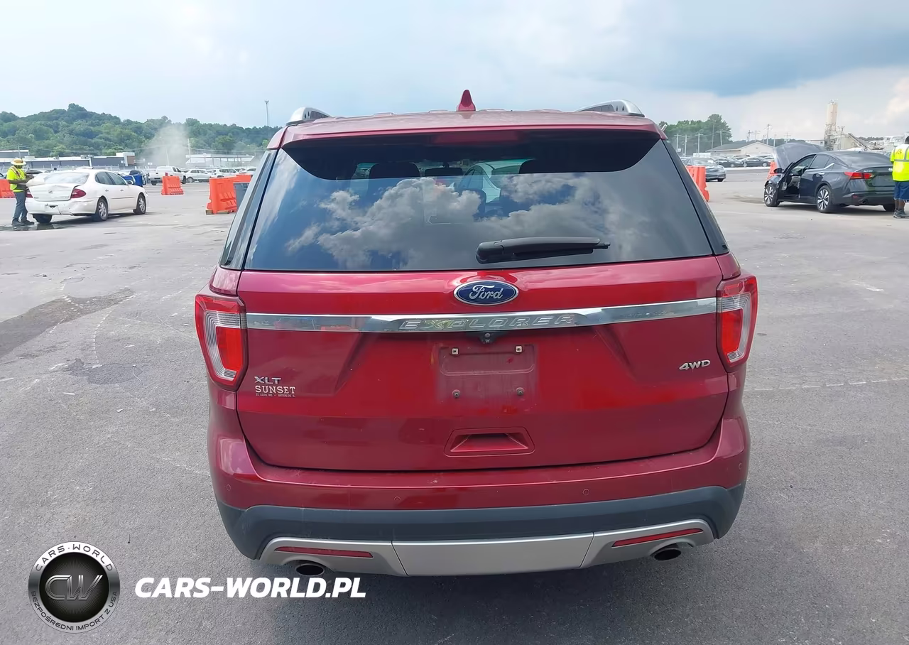 2017 Ford Explorer Xlt VIN:1FM5K8D81HGA22506 - 16