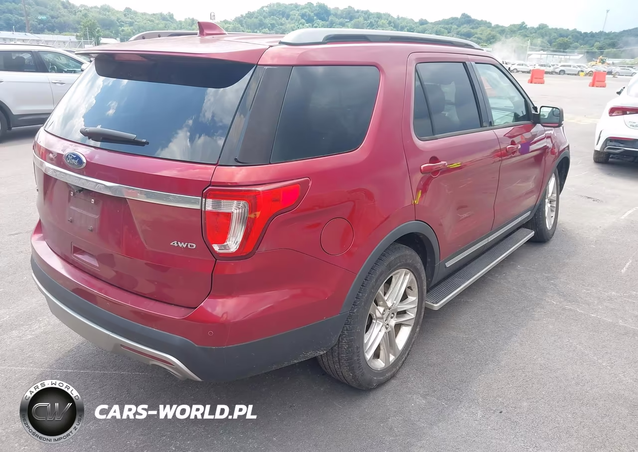 2017 Ford Explorer Xlt VIN:1FM5K8D81HGA22506 - 4