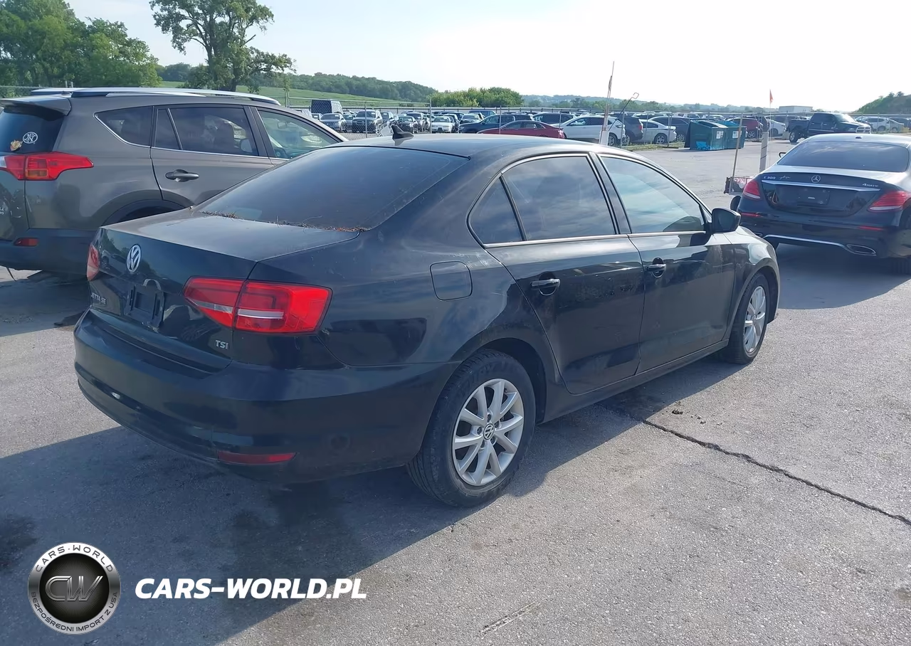 2015 Volkswagen Jetta 1.8T Se VIN:3VWD17AJ7FM260543 - 4