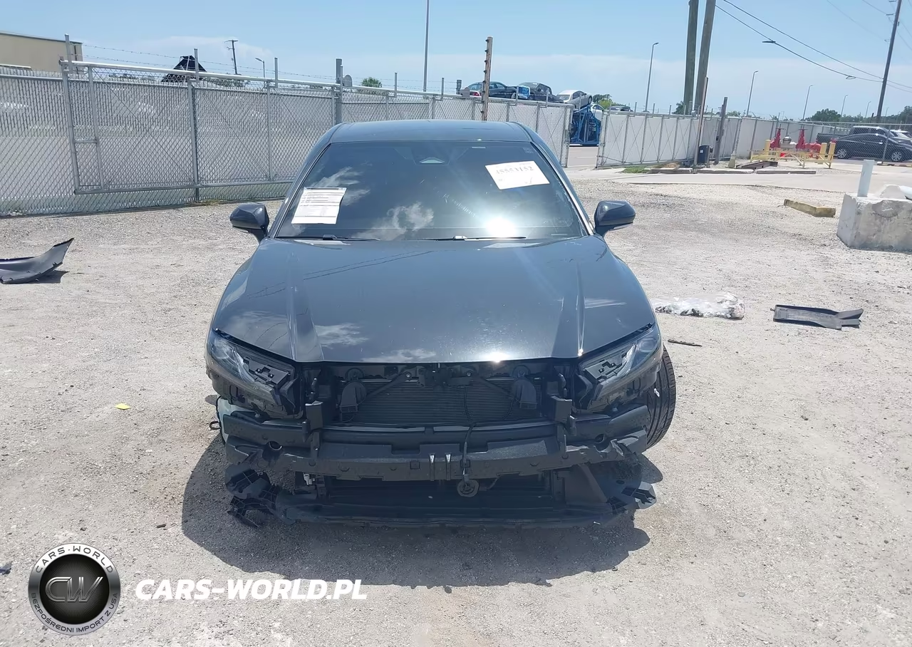 2025 Toyota Camry Le VIN:4T1DAACK9SU545123 - 13