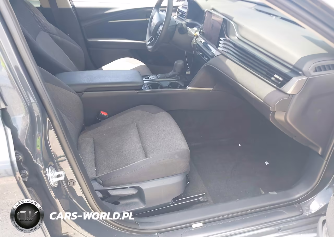 2025 Toyota Camry Le VIN:4T1DAACK9SU545123 - 5