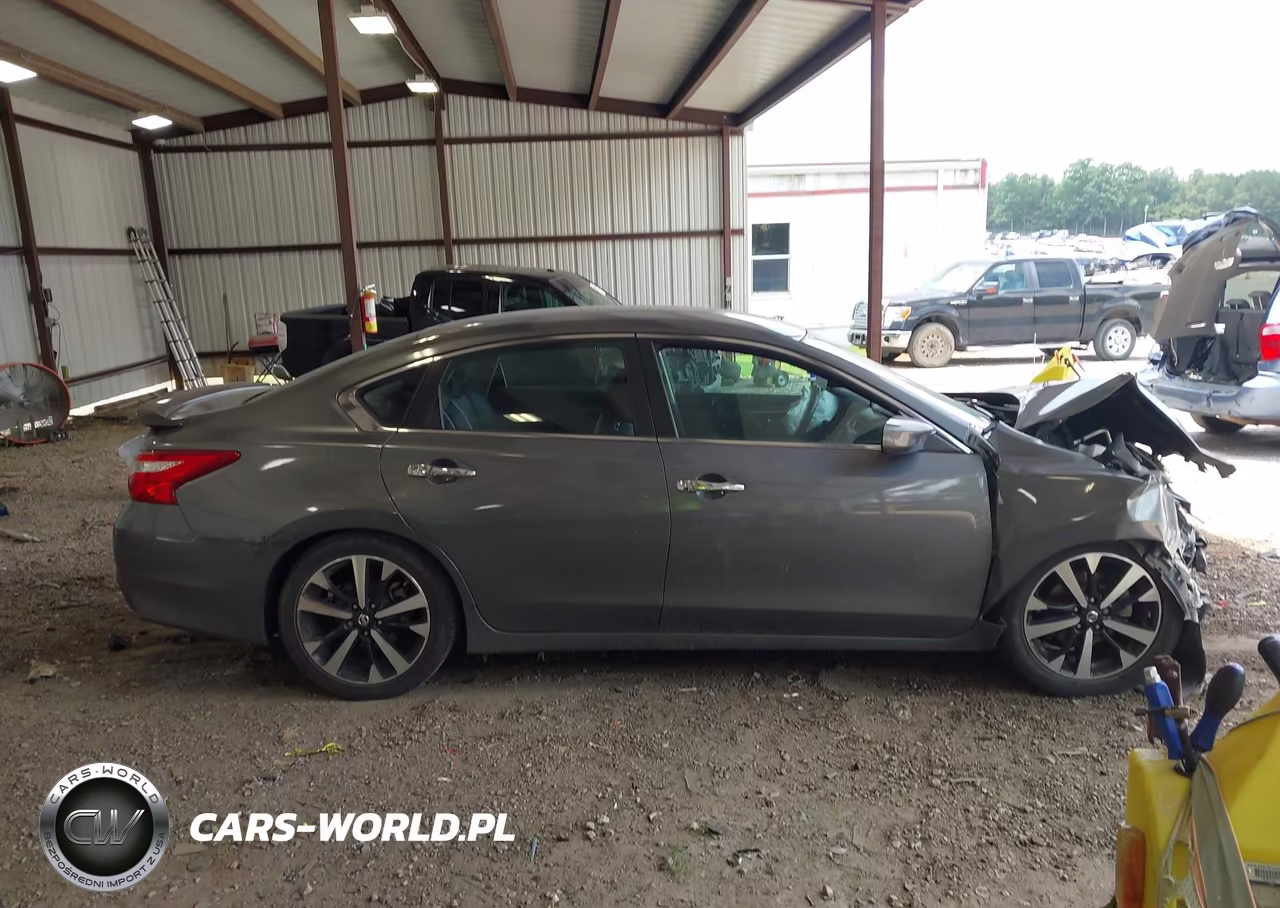 2018 Nissan Altima 2.5 Sr VIN:1N4AL3AP4JC110452 - 13