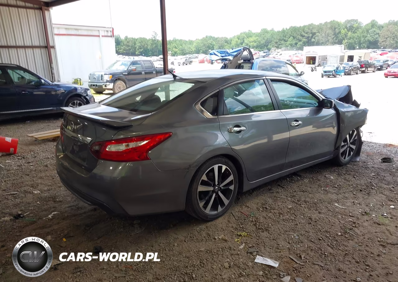 2018 Nissan Altima 2.5 Sr VIN:1N4AL3AP4JC110452 - 4