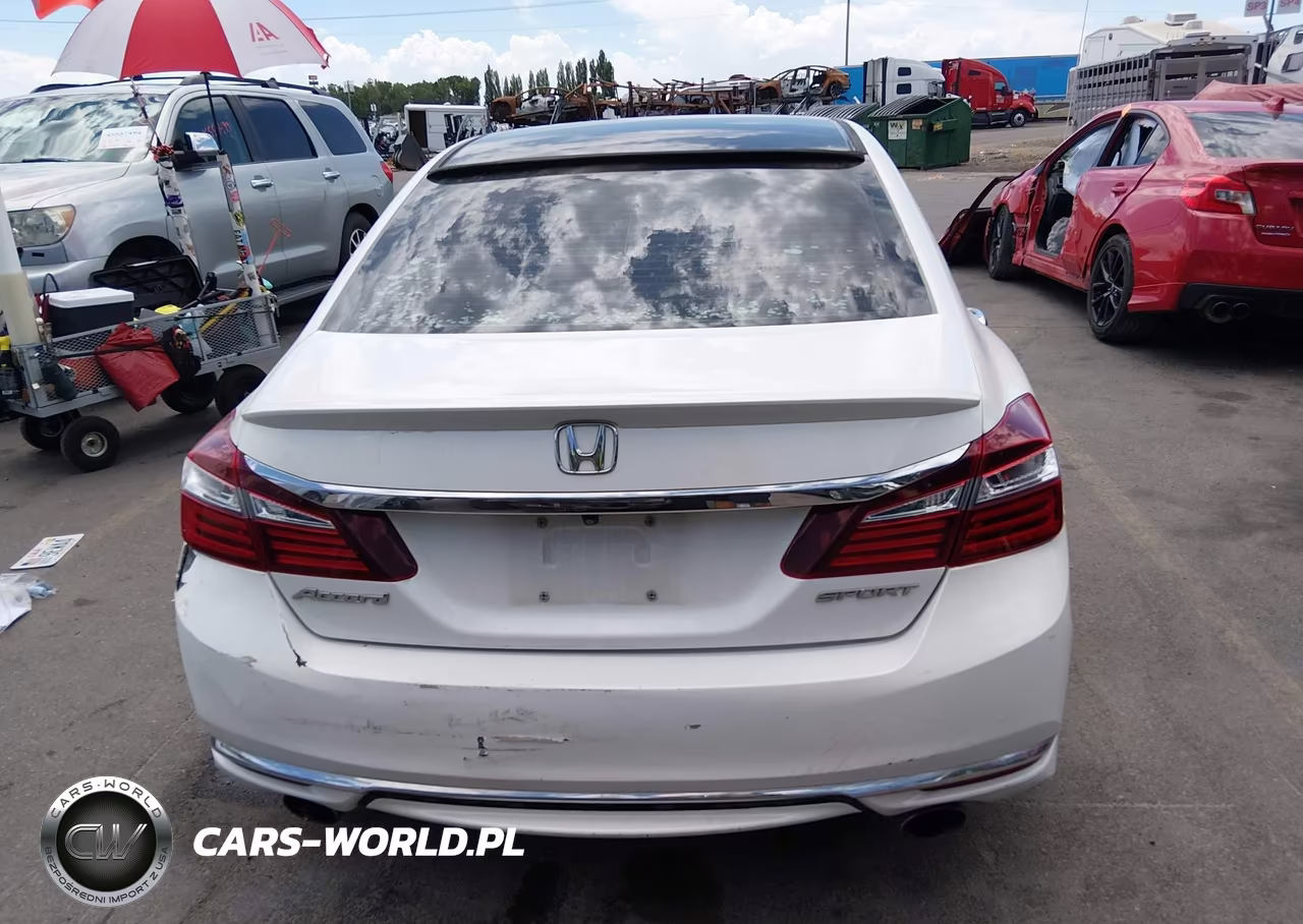 2016 Honda Accord Sport VIN:1HGCR2F5XGA050847 - 17