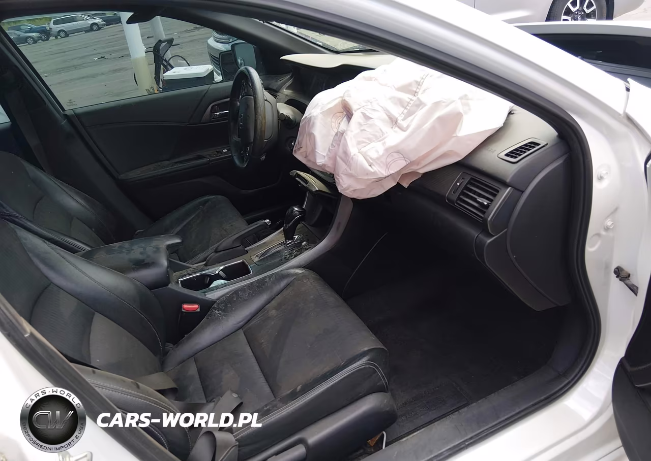 2016 Honda Accord Sport VIN:1HGCR2F5XGA050847 - 5