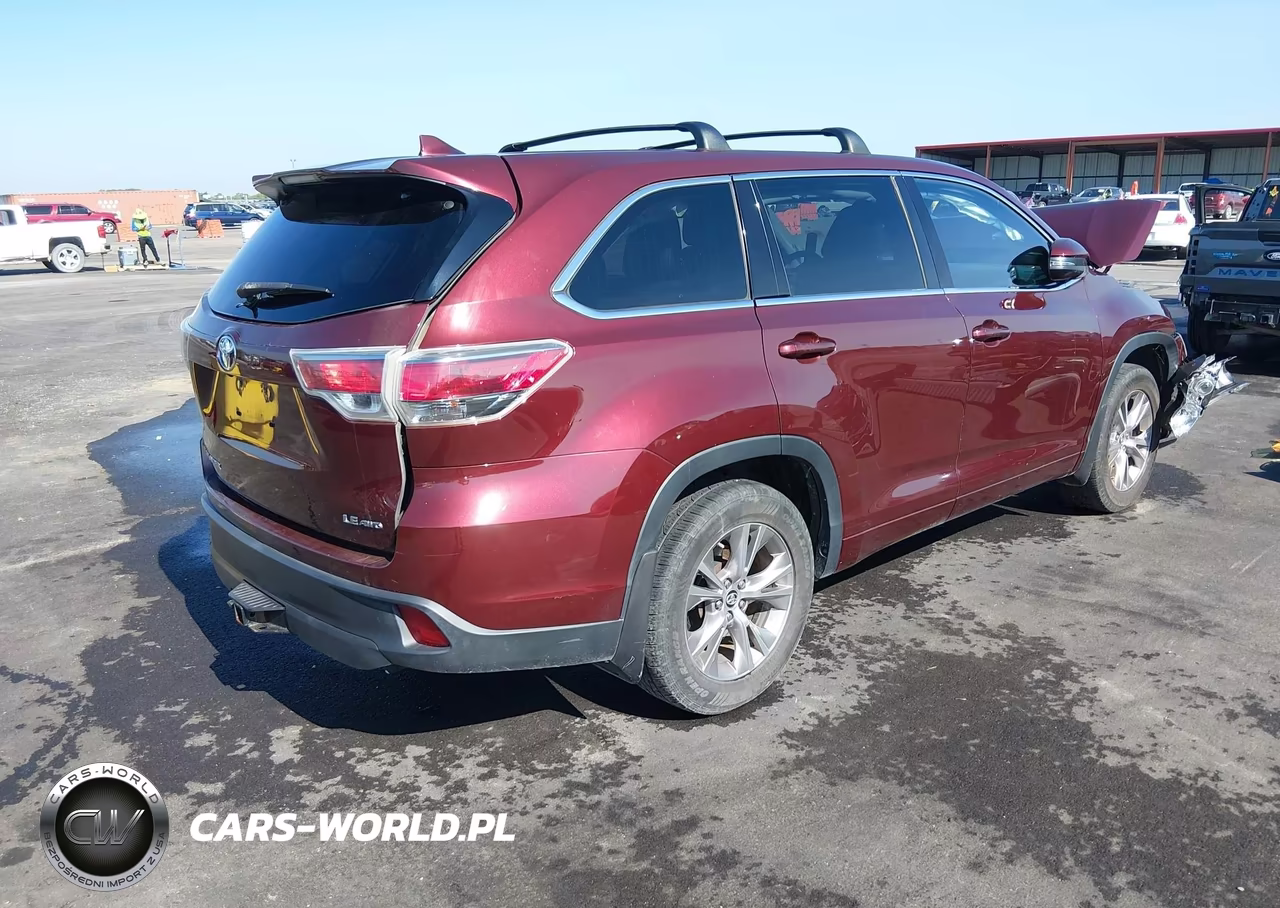 2016 Toyota Highlander Le Plus V6 VIN:5TDBKRFH2GS337099 - 4