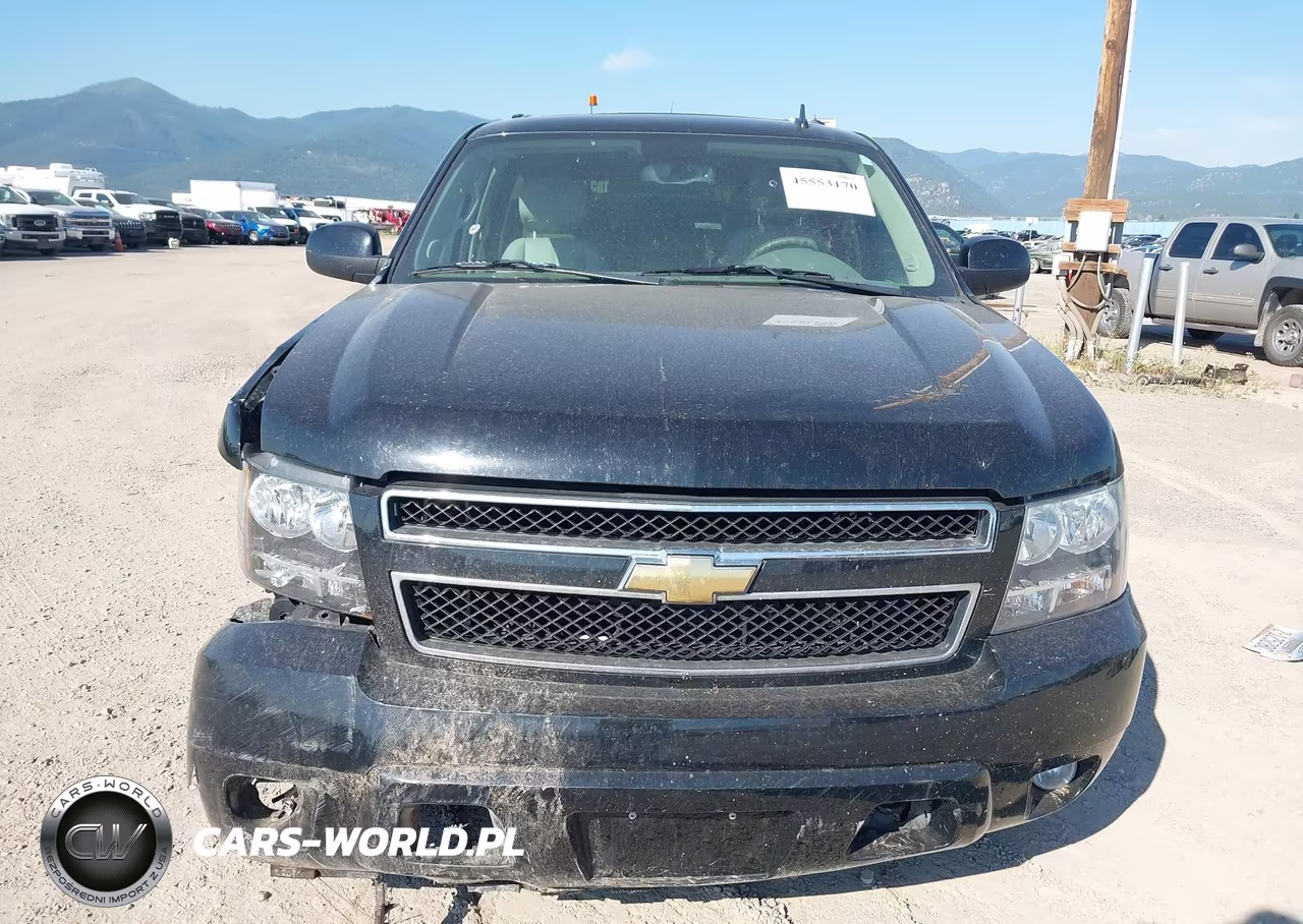 2011 Chevrolet Suburban Lt VIN:1GNSKJE34BR362575 - 12