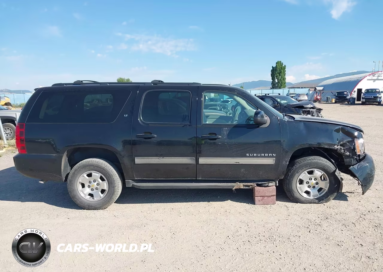 2011 Chevrolet Suburban Lt VIN:1GNSKJE34BR362575 - 13