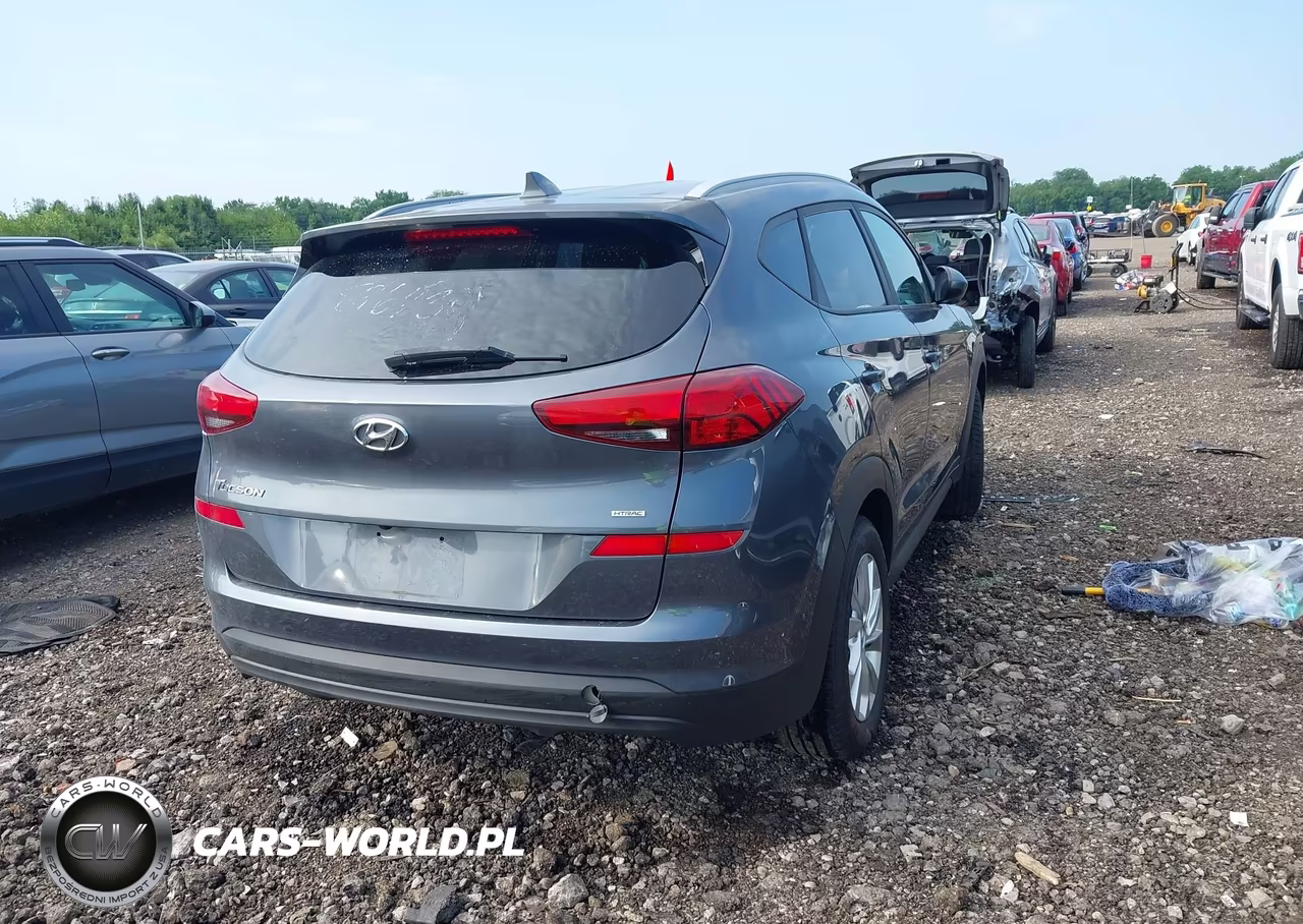 2019 Hyundai Tucson Value VIN:KM8J3CA48KU896439 - 17
