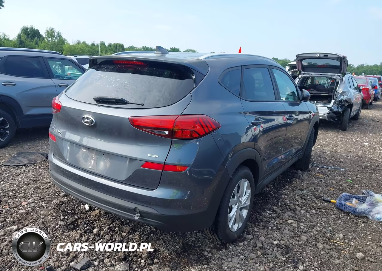 2019 Hyundai Tucson Value VIN:KM8J3CA48KU896439 - 4