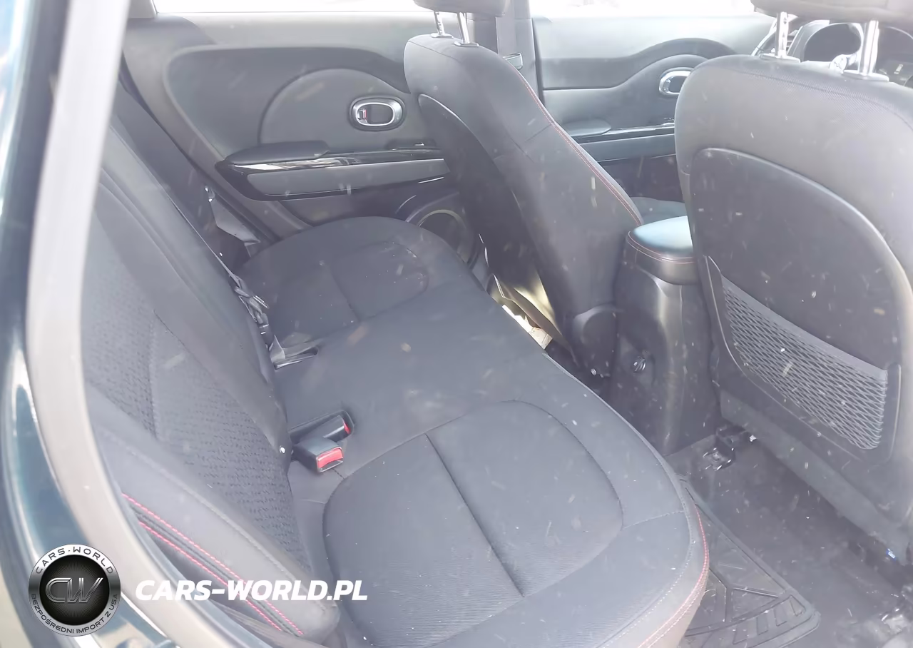 2018 Kia Soul + VIN:KNDJP3A50J7601655 - 8