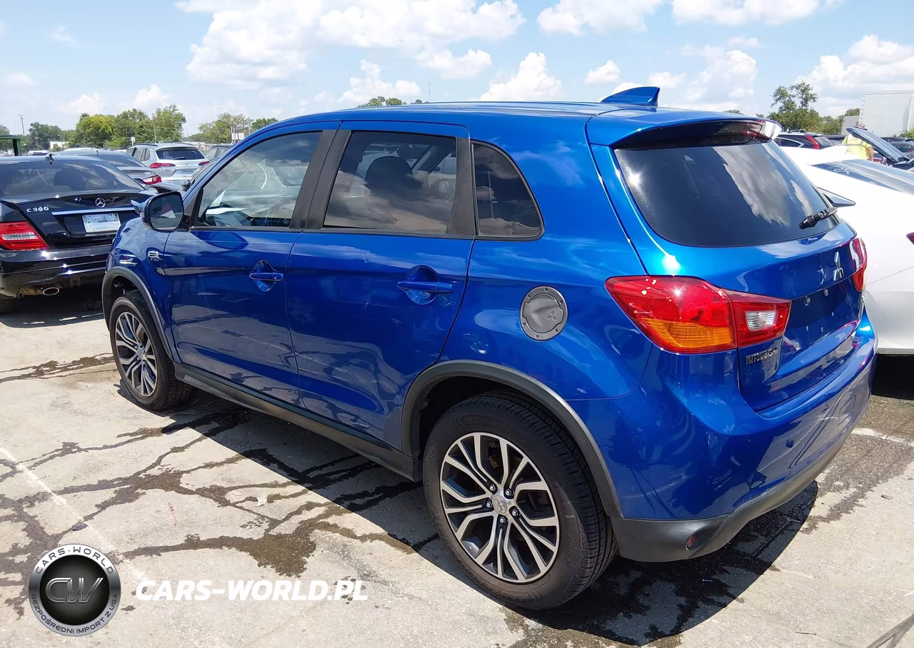2017 Mitsubishi Outlander Sport 2.0 Le VIN:JA4AP3AU9HZ065496 - 3