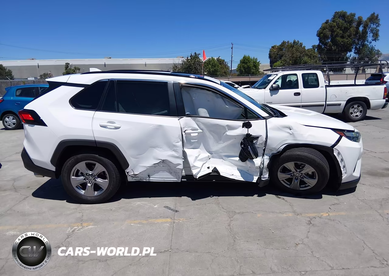 2025 Toyota Rav4 Xle VIN:2T3P1RFV4SC535593 - 13